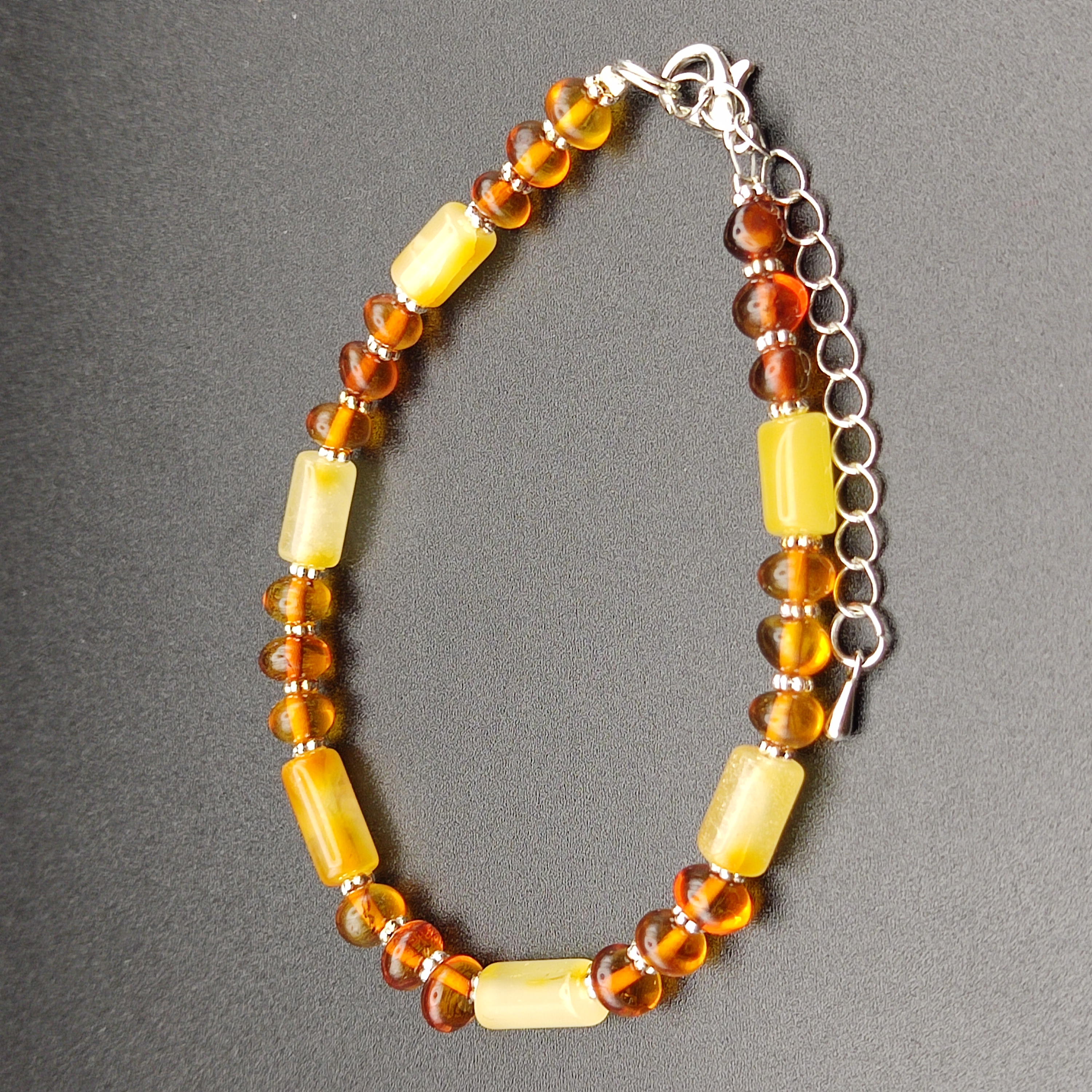 Regulowana bransoletka z bursztynu bałtyckiego